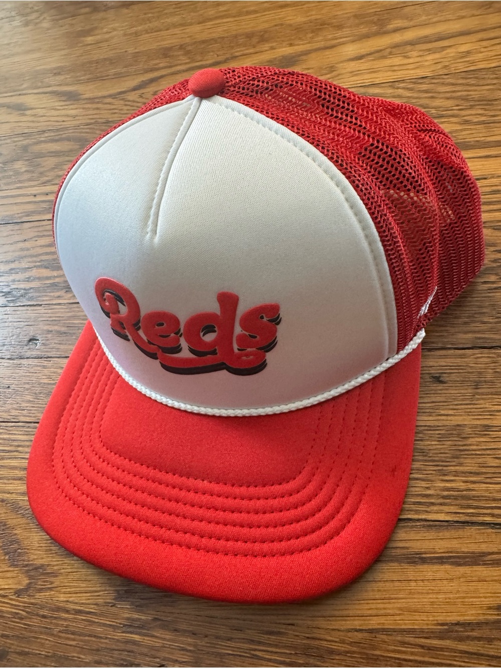 CINCINNATI REDS BASEBALL (47Brand) trucker cap.